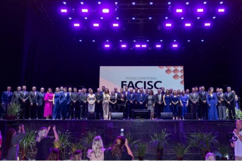 Capa notícia Comitiva da Acislo participa de evento de posse da nova diretoria e demais eventos da Facisc