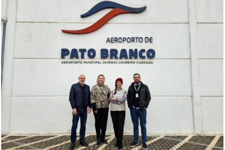 Capa notícia Representantes da Acislo visitam aeroporto de Pato Branco