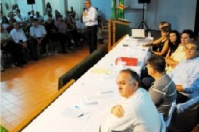 Capa notícia Plano Municipal de Saneamento é apresentado aos lourencianos